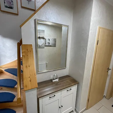 Nrw -ferienwohnung-neu Renoviert! Zuhause Auf Zeit In Nussberg Iserlohn