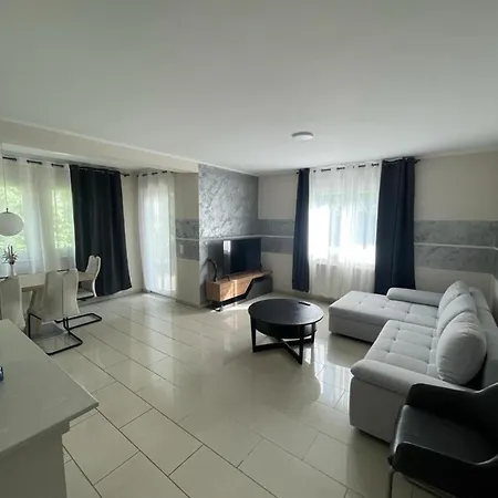 Nrw -ferienwohnung-neu Renoviert! Zuhause Auf Zeit In Nussberg Apartment